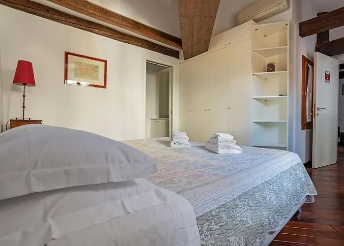 Rialto View Aparment