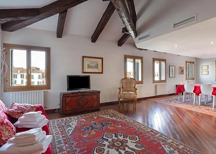 Rialto View Aparment *
