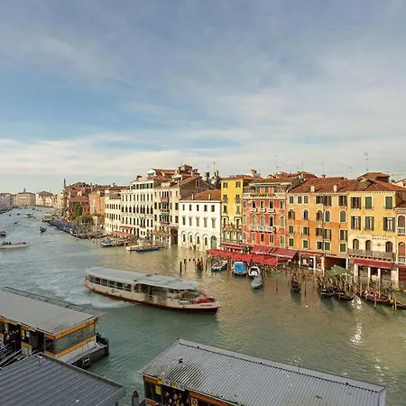 Rialto View Aparment