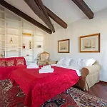 Rialto View Aparment *