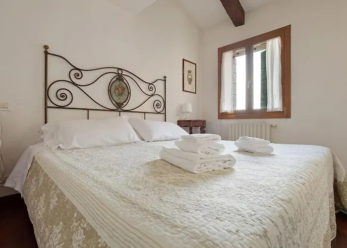 Διαμέρισμα Rialto View Aparment *